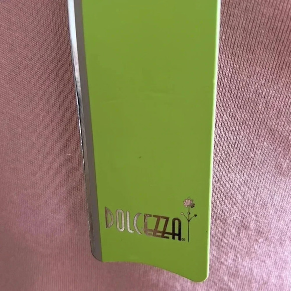 DOLCEZZA MONTREAL L pink long sleeve sweater with boat round neck, super soft. - Picture 6 of 13